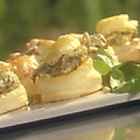 Image of Quotdeep Dishquot Pizza Bites With Mascarpone Crispy Ham And Pesto Recipe, Group Recipes