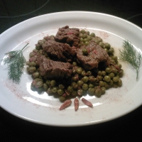 Kokkinisto Me Araka Beef Casserole Gravy With Peas Recipe