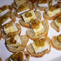 Image of Brie Toast With Chardonnay-vanilla Syrup And Golden Raisins Recipe, Group Recipes