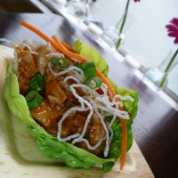 Image of Butter Lettuce Cups With Stir-fried Chicken Recipe, Group Recipes
